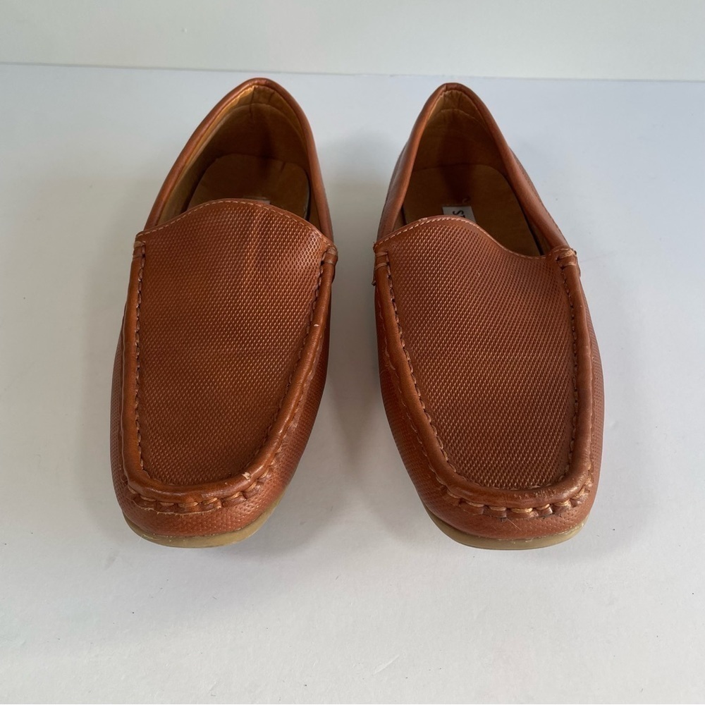 Steve Madden Kids Moccasins in Tan - Picture 2 of 10